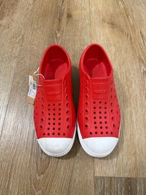 Native Kids Jefferson Sugarlite Water Shoes Sandals Child Summer Shoes size 13c